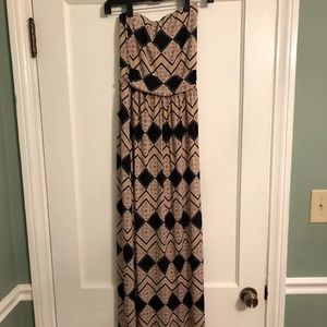 Size Small knit maxi dress from Fabrik